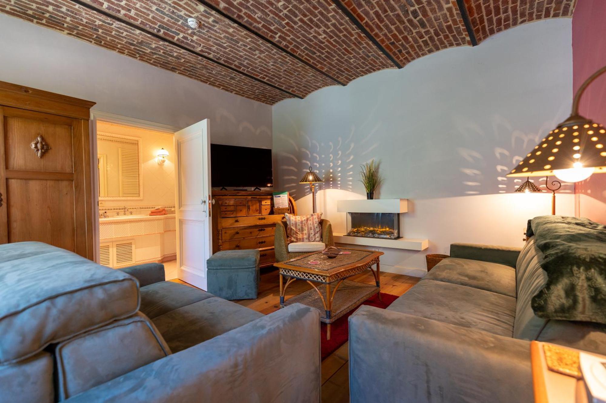 Vakantie Huizen De Heerlijkheid Satenbergh Villa Heers Ngoại thất bức ảnh